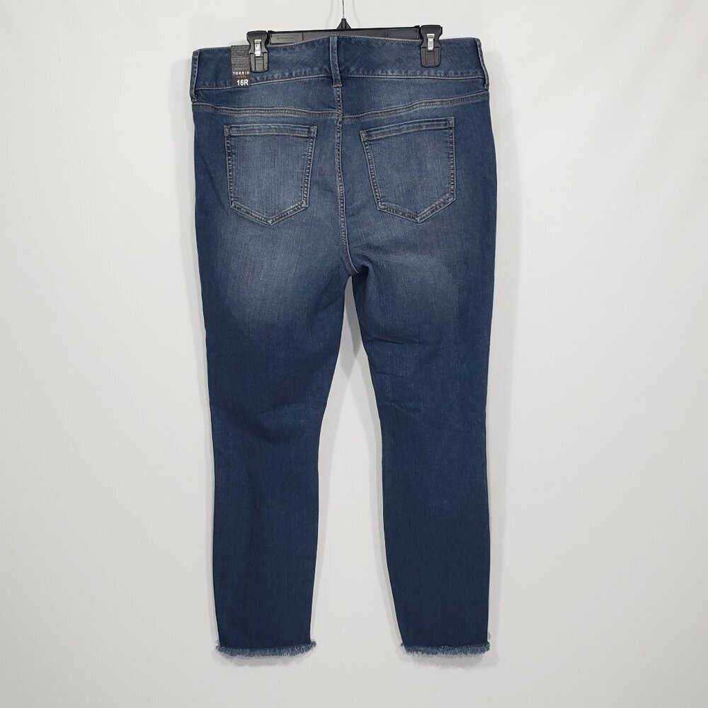 NWT Torrid Jegging Distressed Stretch Women's Size 16 R - Picture 5 of 8